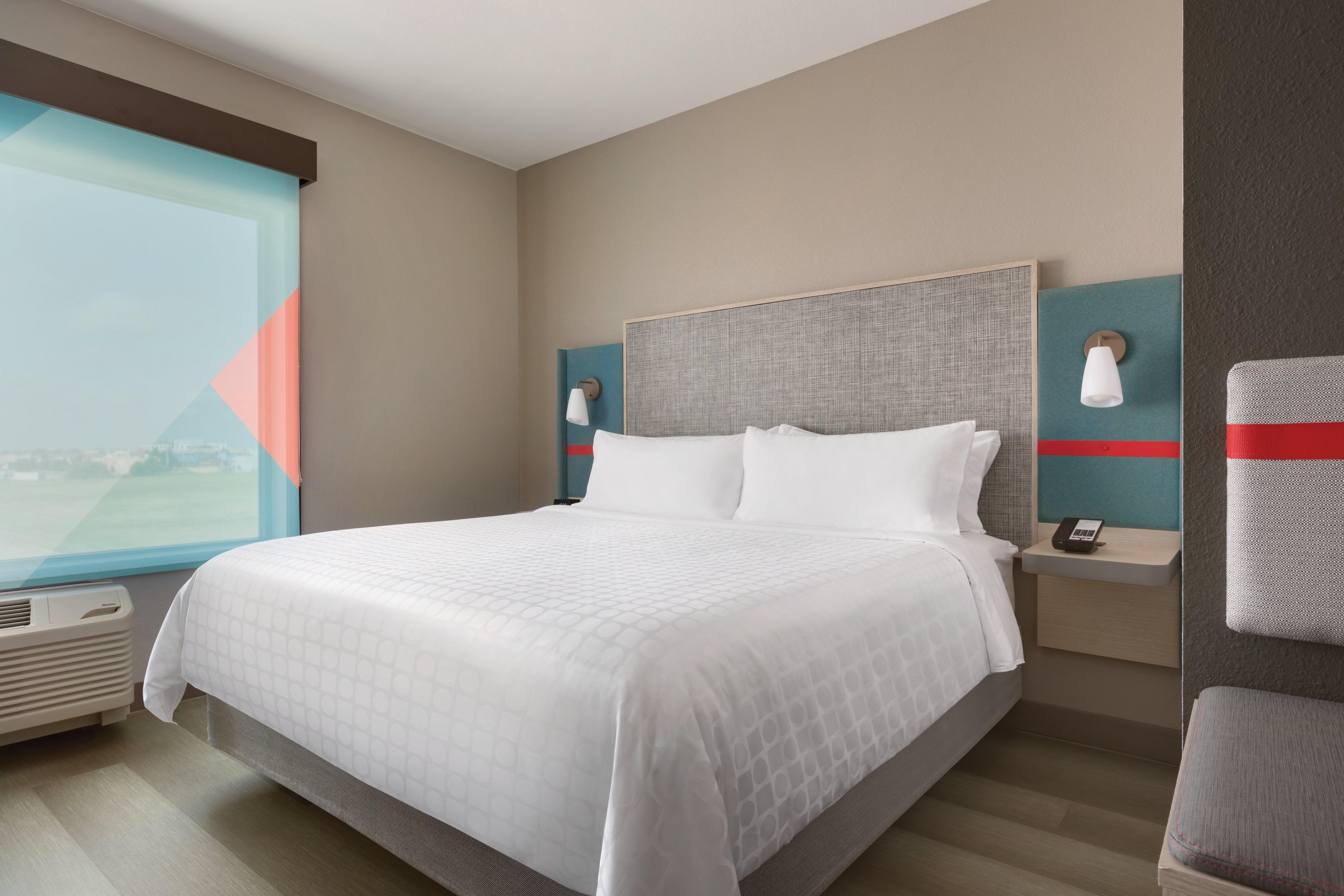 Avid Hotel - Staunton By Ihg Zewnętrze zdjęcie
